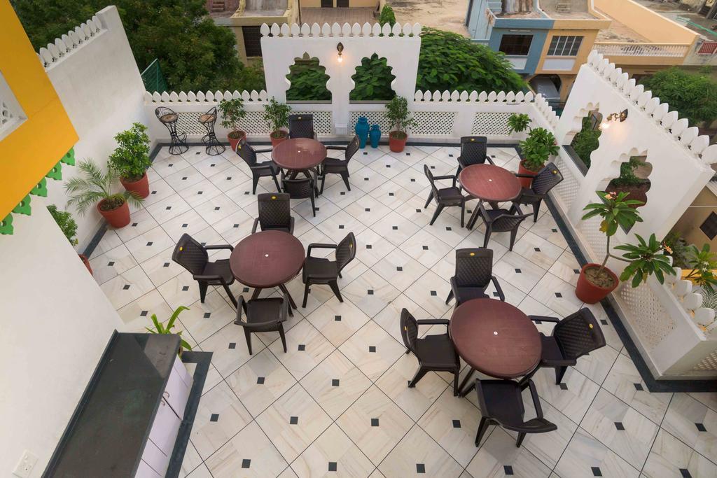 The Coral Court Homestay Agra  Ngoại thất bức ảnh